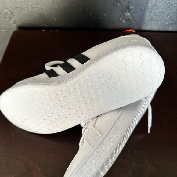 Adidas Grand Court Shoes - Picture 6 of 6